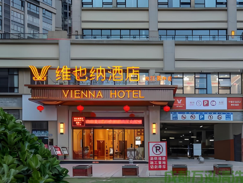 2025年7月30日内江某商务酒店后厨油烟机和烟道清洗案例